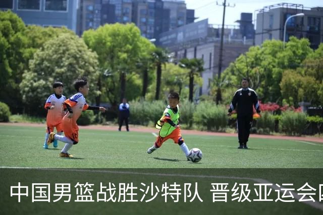 中国男篮战胜沙特队 晋级亚运会四强